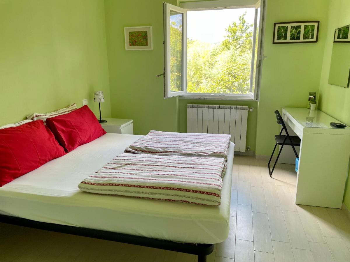 Impronte Nel Bosco Bed and Breakfast Calice al Cornoviglio Exteriör bild