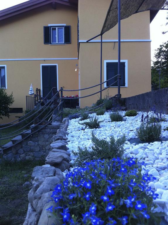 Impronte Nel Bosco Bed and Breakfast Calice al Cornoviglio Exteriör bild